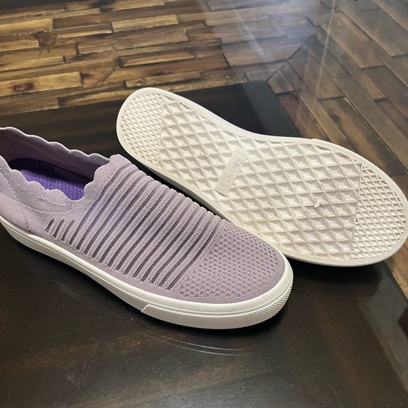 Skechers With Air-Cooled Memory Form Platform Shoes Size 9 - Picture 10 of 11